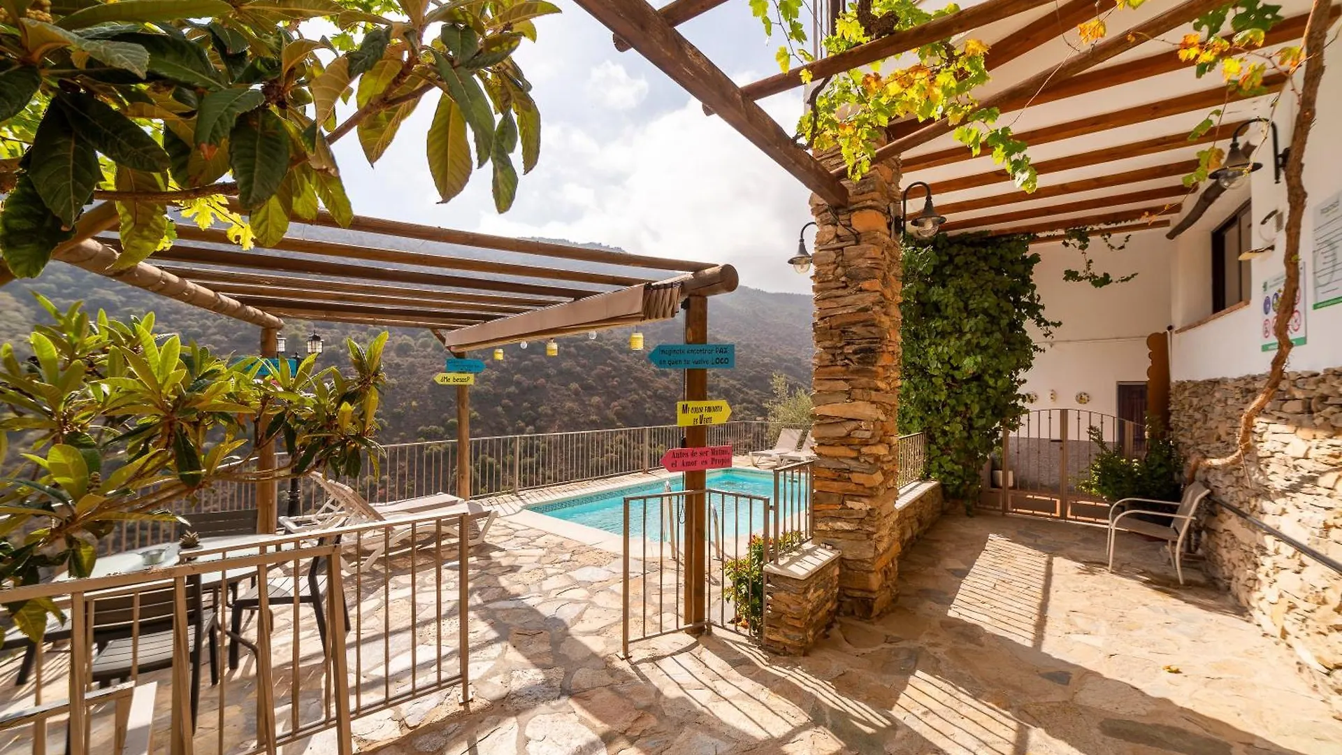 Picachico Villa Laroya