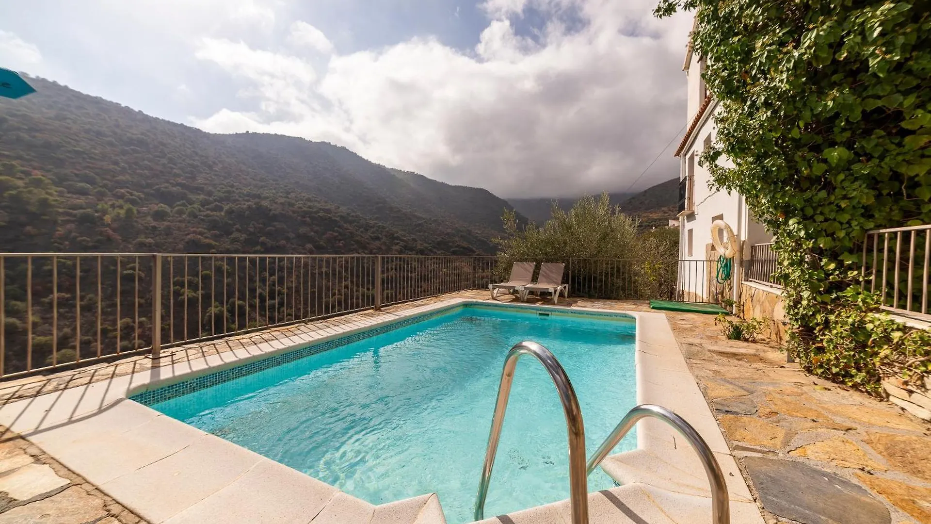 Picachico Villa Laroya Spain